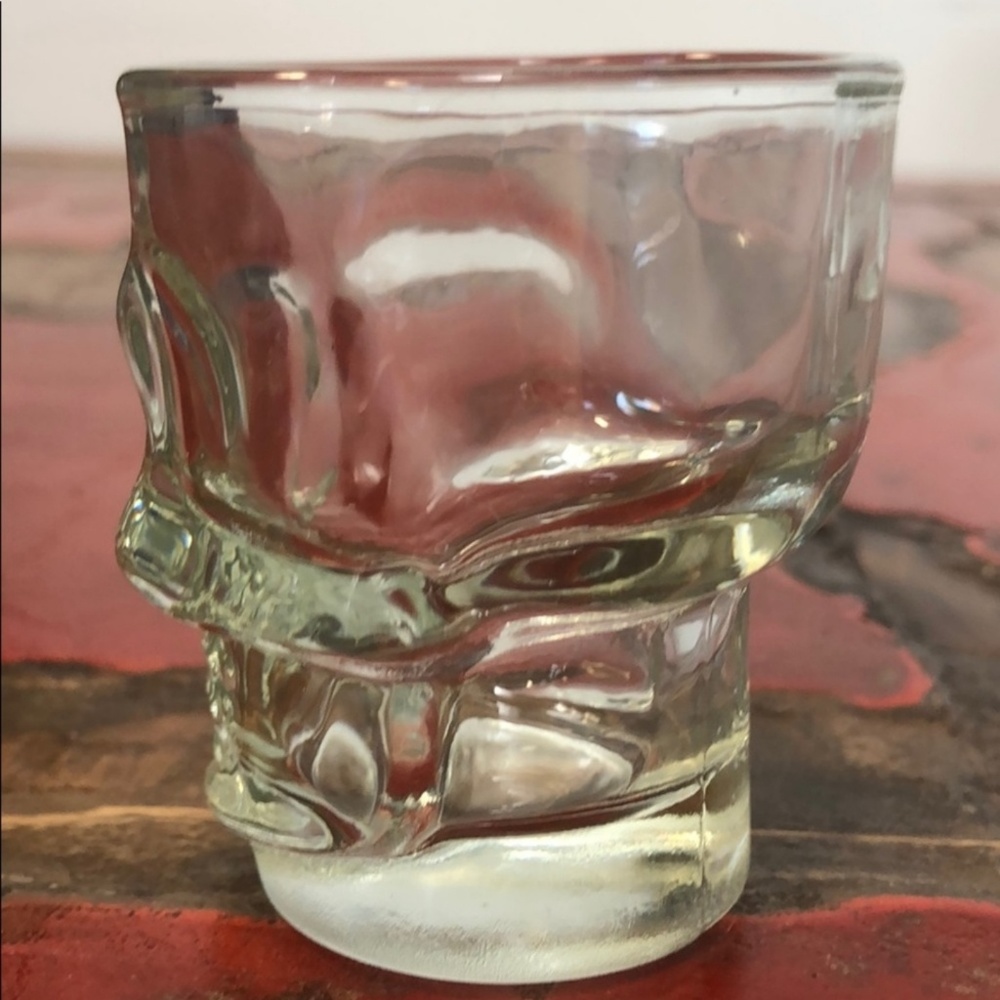 LAST SET! Skull Shot Glasses - Picture 2 of 3